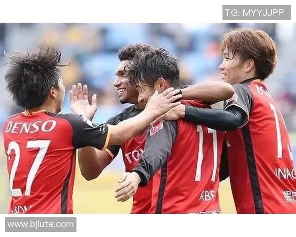 名古屋鲸八对阵札幌冈萨多比赛结果分析与精彩瞬间回顾